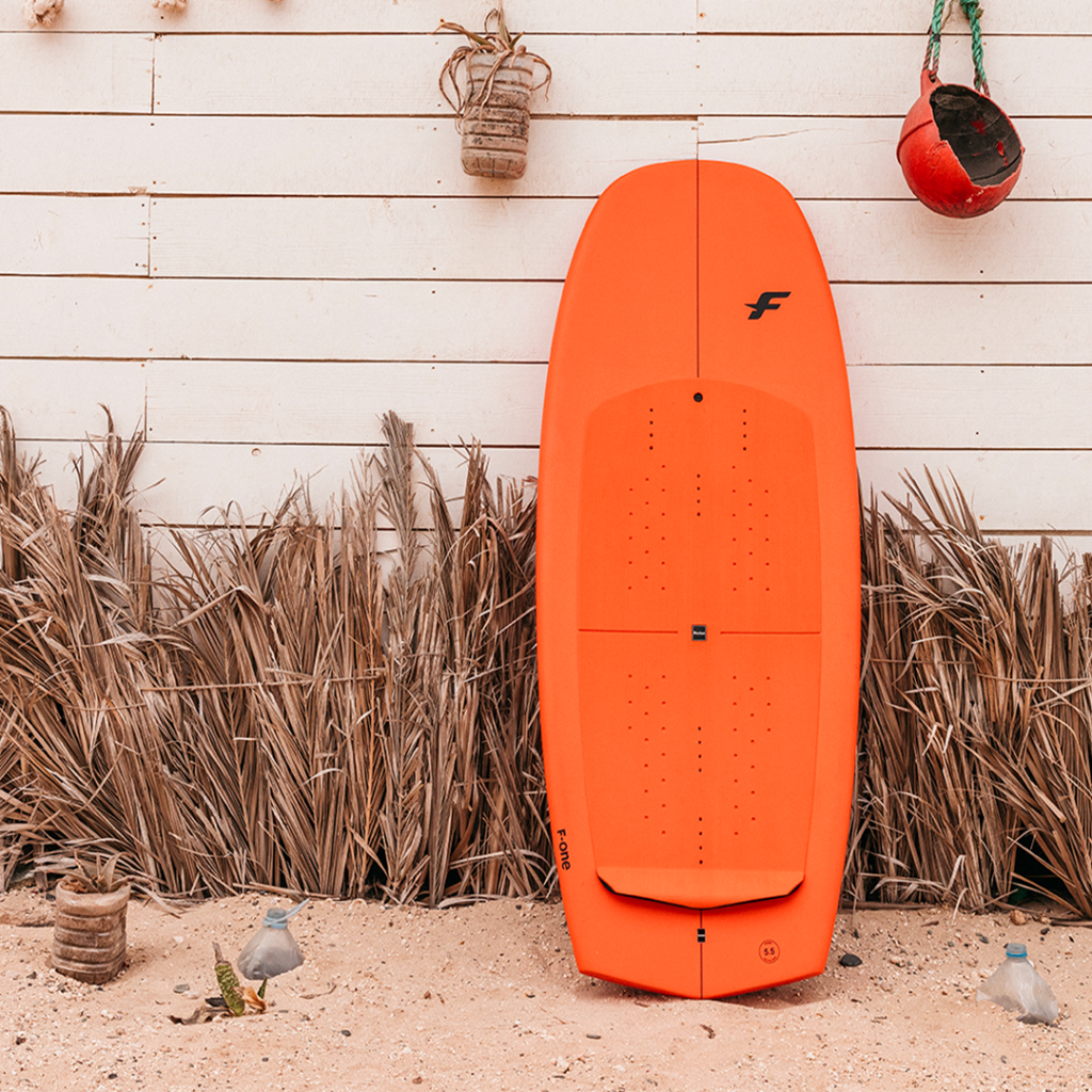 Tablas ROCKET WING para Wing Foiling en diferentes tamaños y colores.