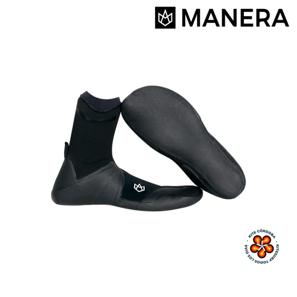 Botitas de neoprene Marca Manera Modelo X10D para deportes acuáticos.