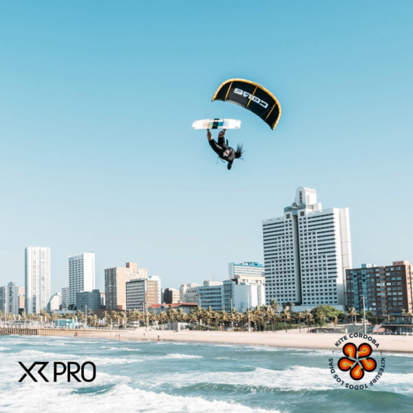 Vela de kitesurf Core XR Pro con tecnología Aluula