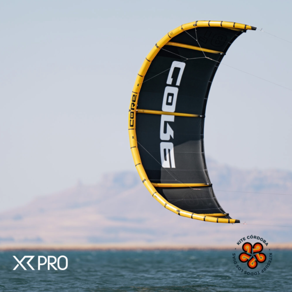 Vela de kitesurf Core XR Pro con tecnología Aluula