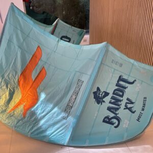 VENDIDO - 7M - VELA DE KITE - F-ONE BANDIT 2022