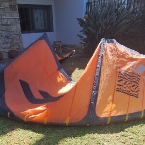 8M - VELA DE KITE - F-ONE BANDIT S2 - 2021