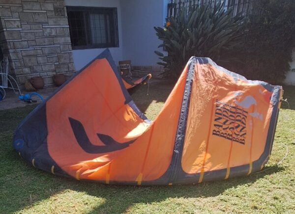 8M - VELA DE KITE - F-ONE BANDIT S2 - 2021