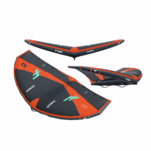 F-One Strike V4 con materiales HITEX y canopy TECHNOFORCE™.